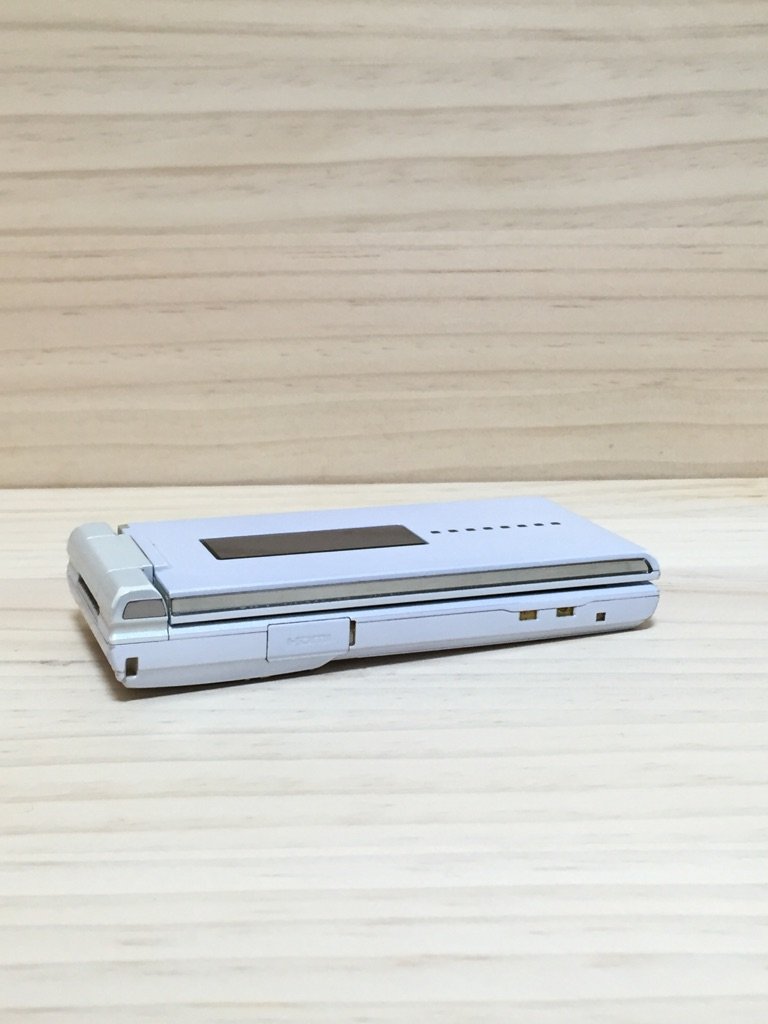 Amazon | SH-07B シルバー 携帯電話 白ロム ドコモ docomo | シャープ